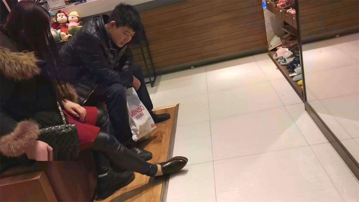 风景都在试鞋时