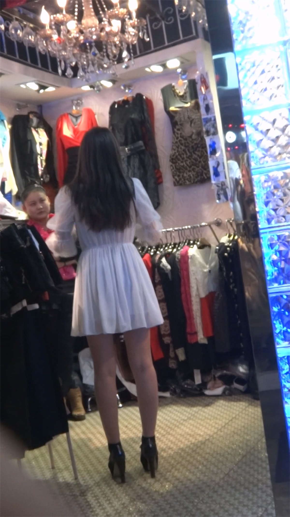 极品长腿美女试腰带