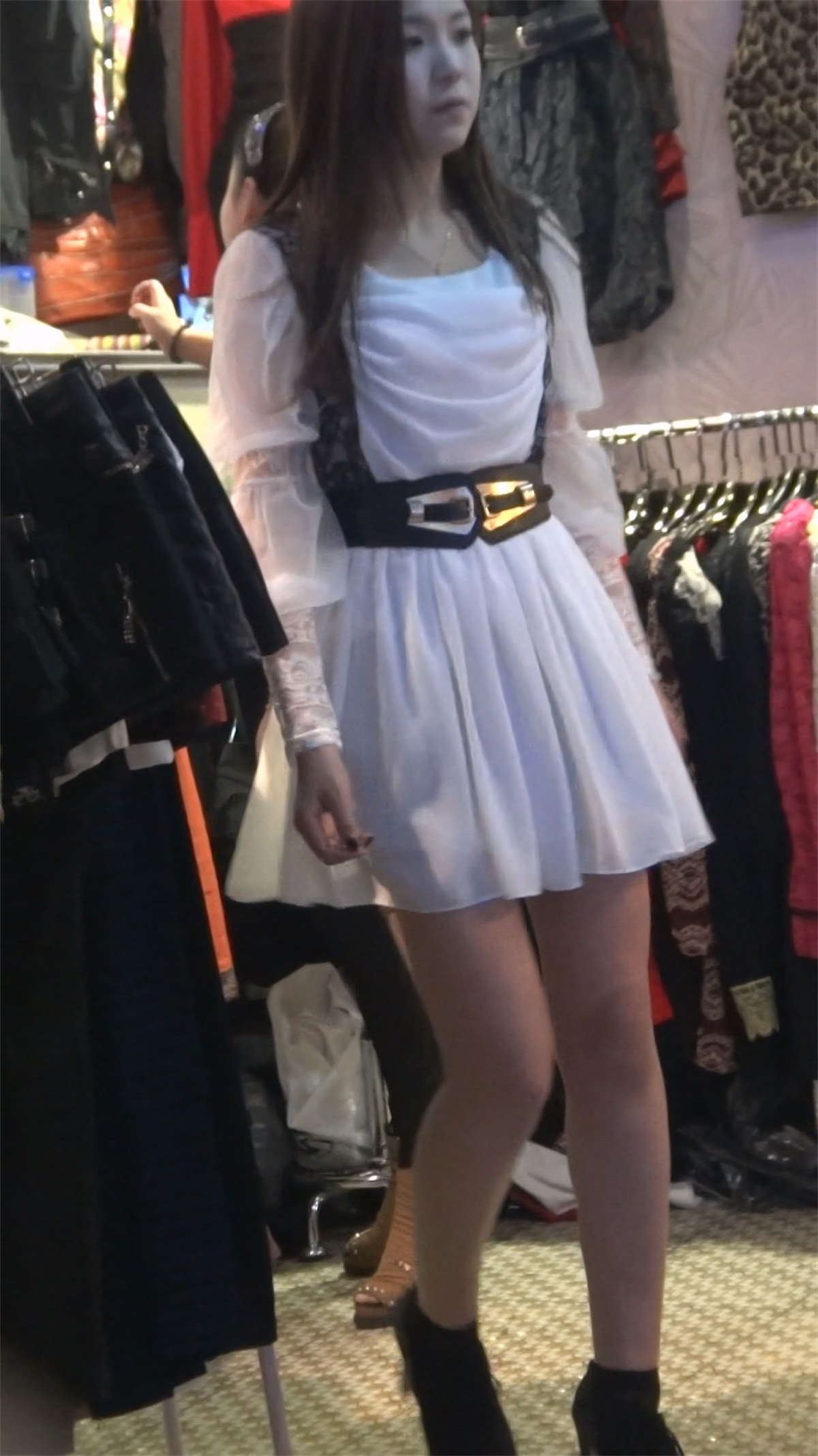 极品长腿美女试腰带