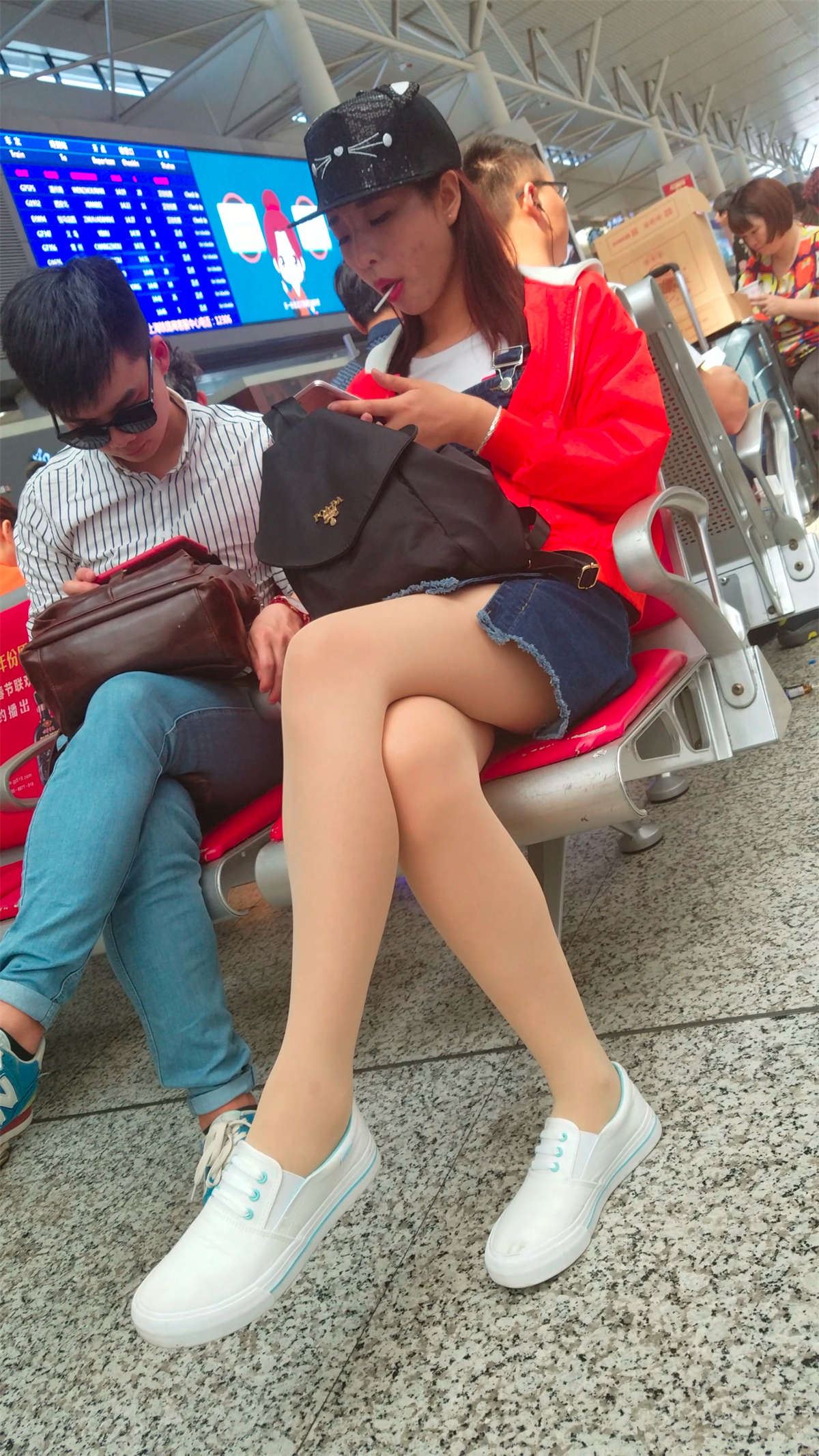 肉丝美脚靓妹