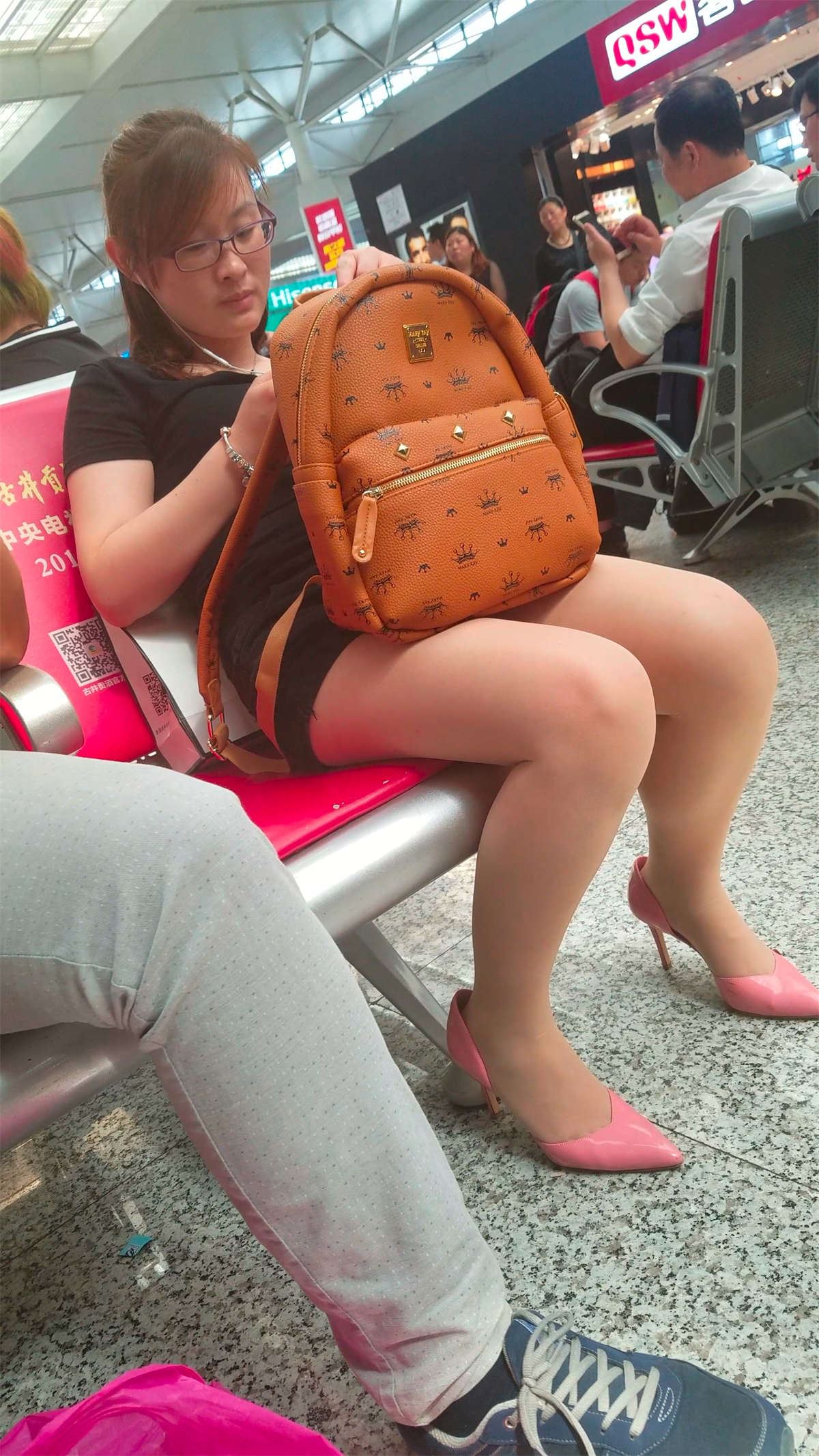 肉色丝袜大美腿