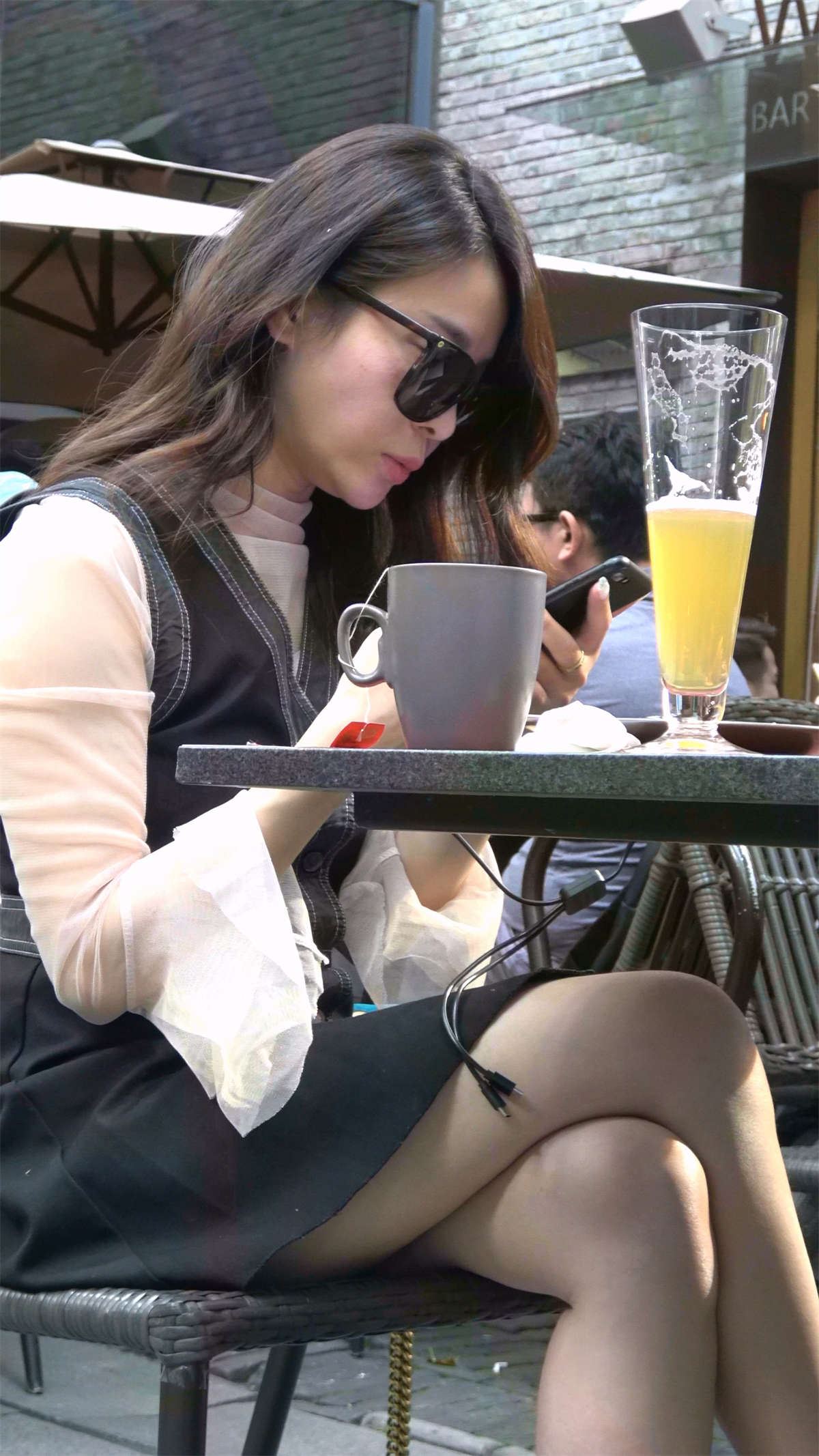 极品白皙美腿高跟鞋小资翘女郎