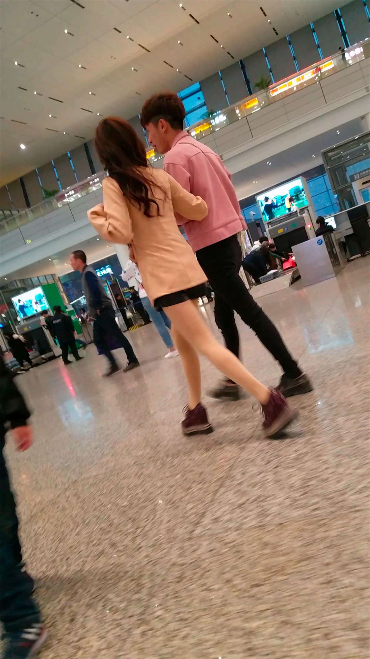 秀街拍美女