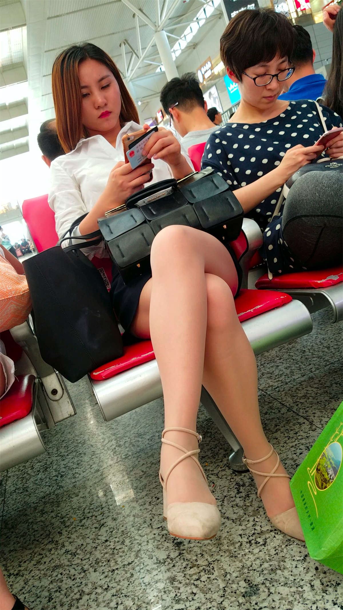 火车马上要带走她