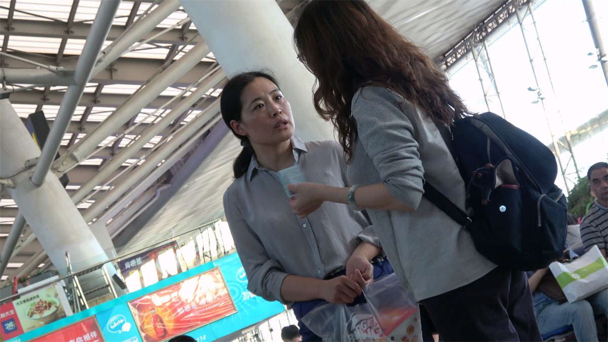 少妇性感的长腿高跟鞋