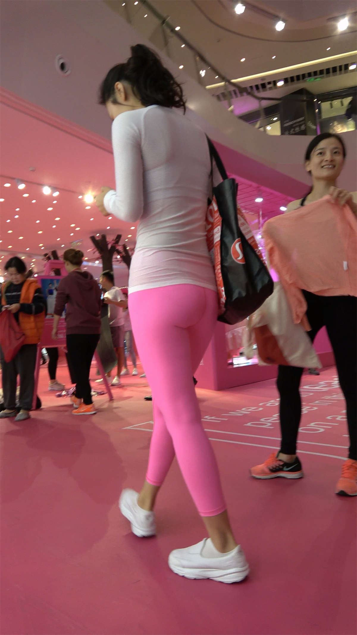 超性感粉色紧身瑜伽裤曼妙身材女神2