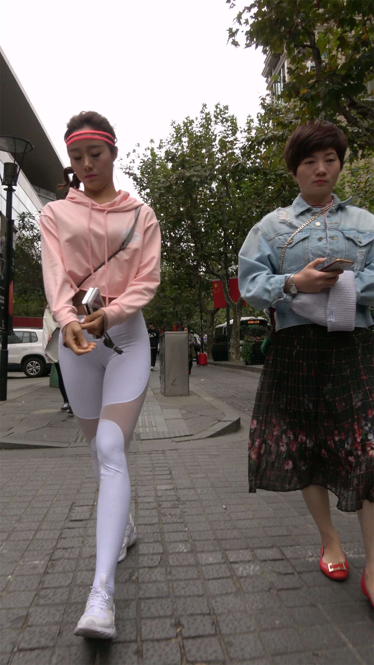 超紧身瑜伽裤性感美臀美女