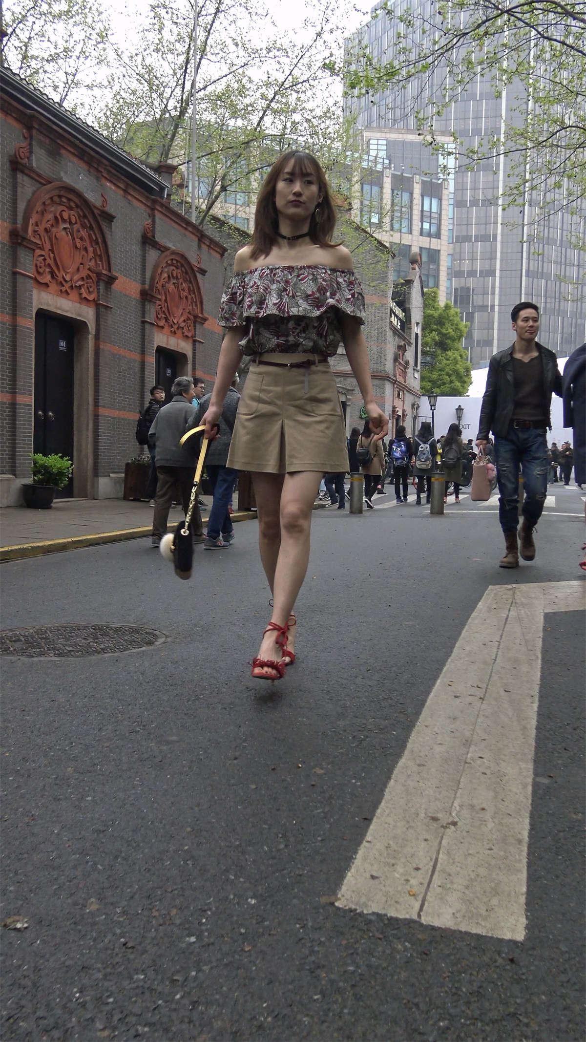 凉高跟性感美腿姐妹