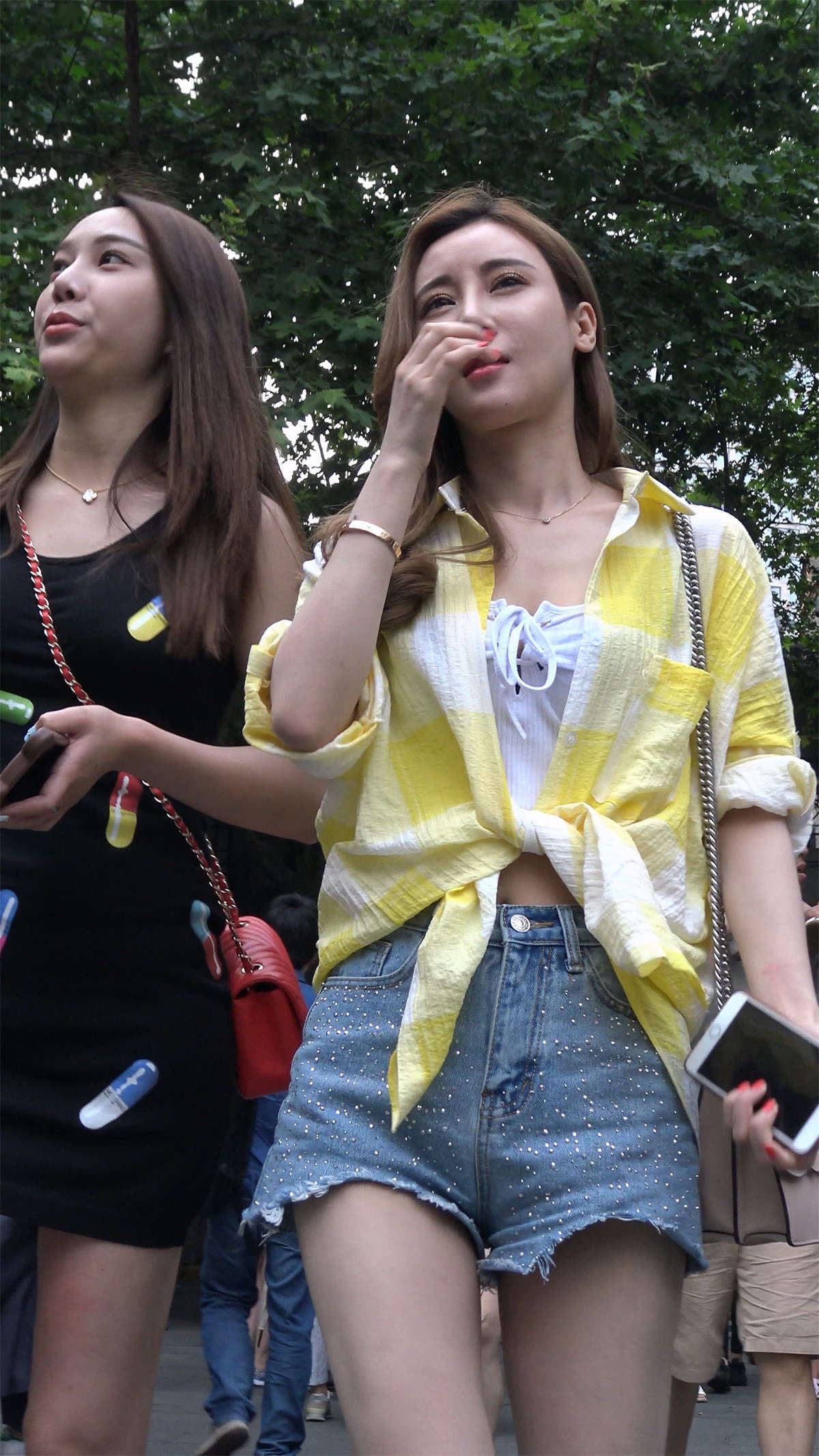 超高颜值高腰热裤时尚美女姐妹花