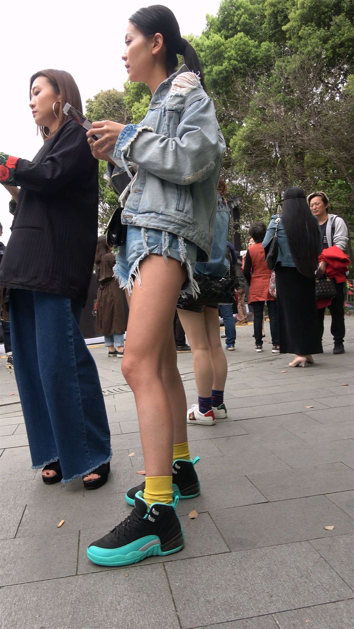 超短高腰热裤牛仔外套大美女