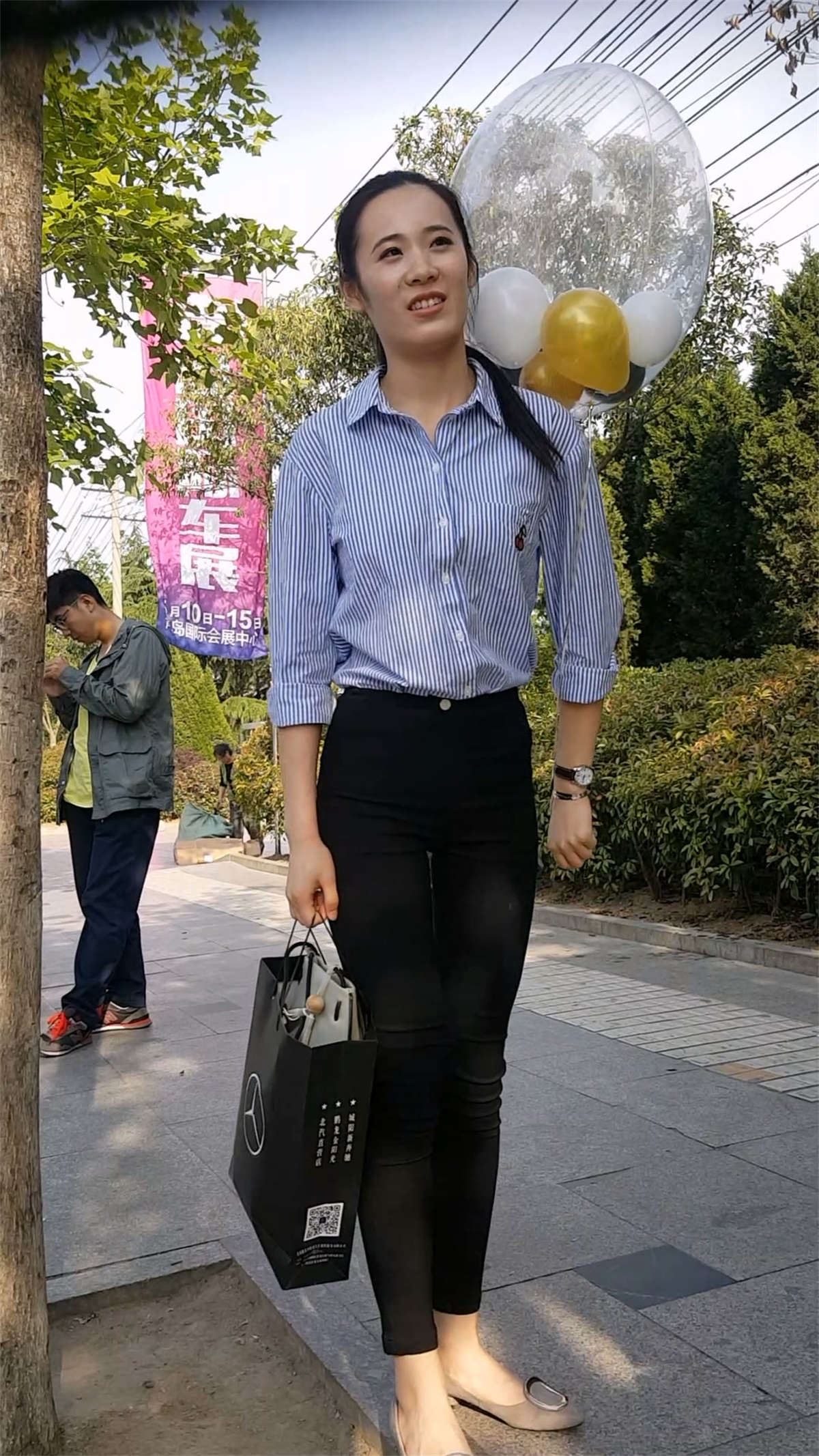 性感大方迷人的长腿女神