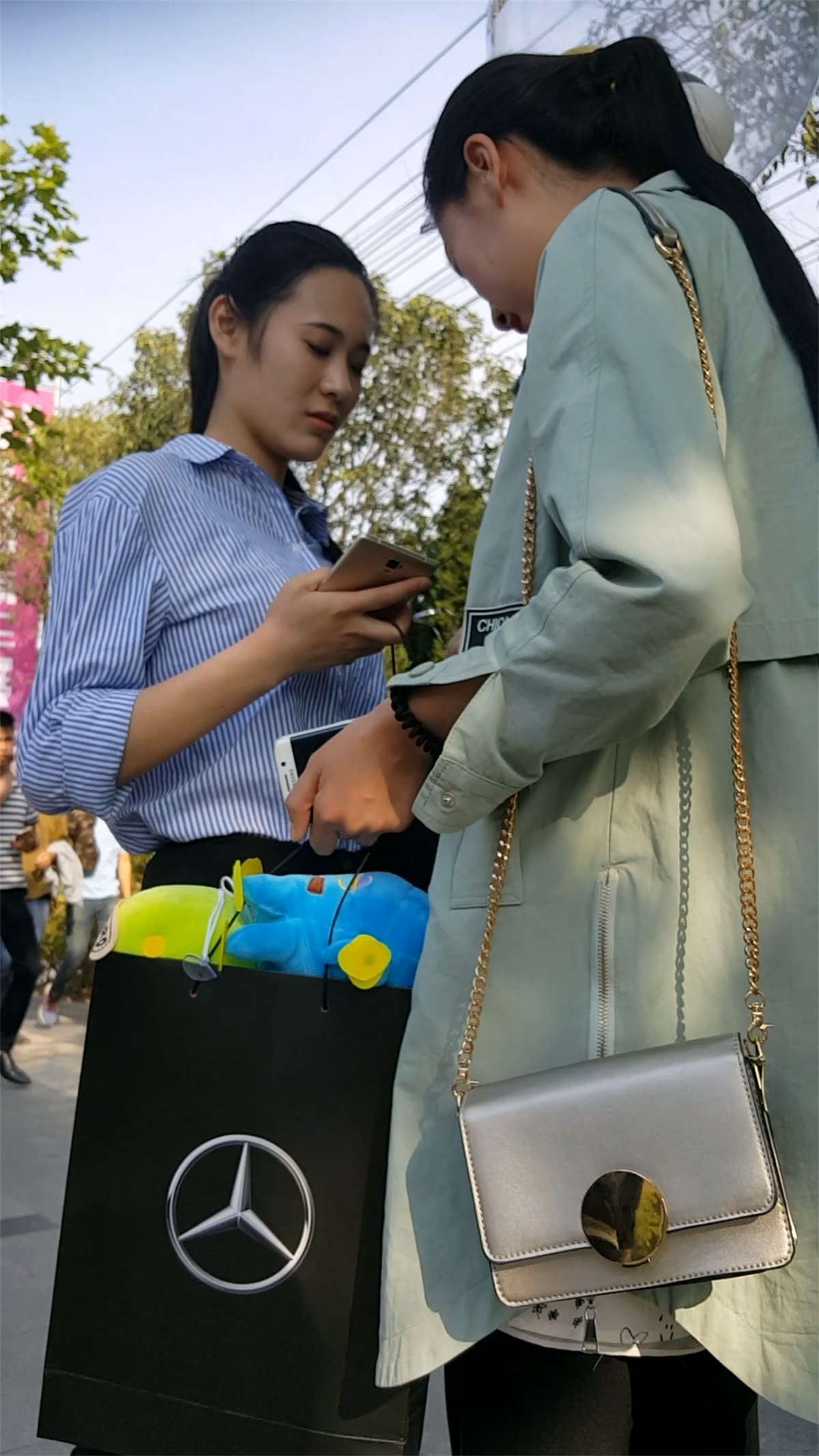 性感大方迷人的长腿女神