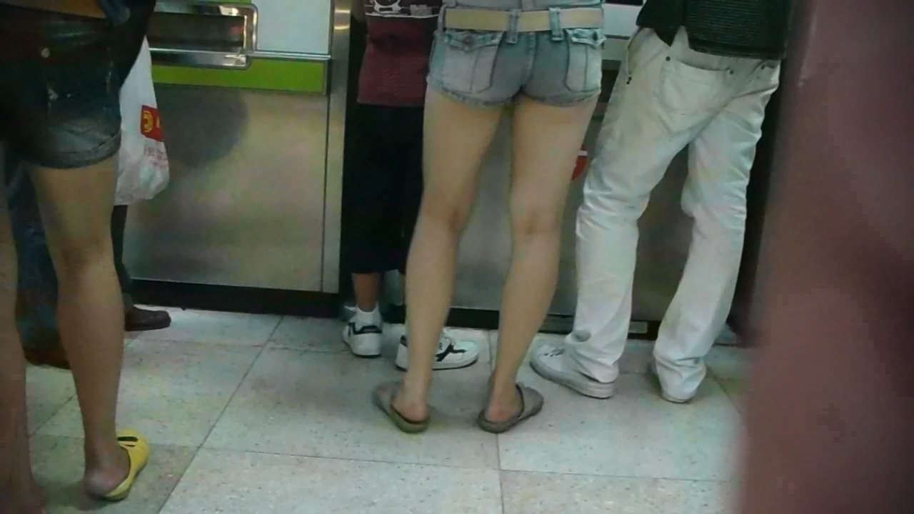 地铁站性感美臀少妇