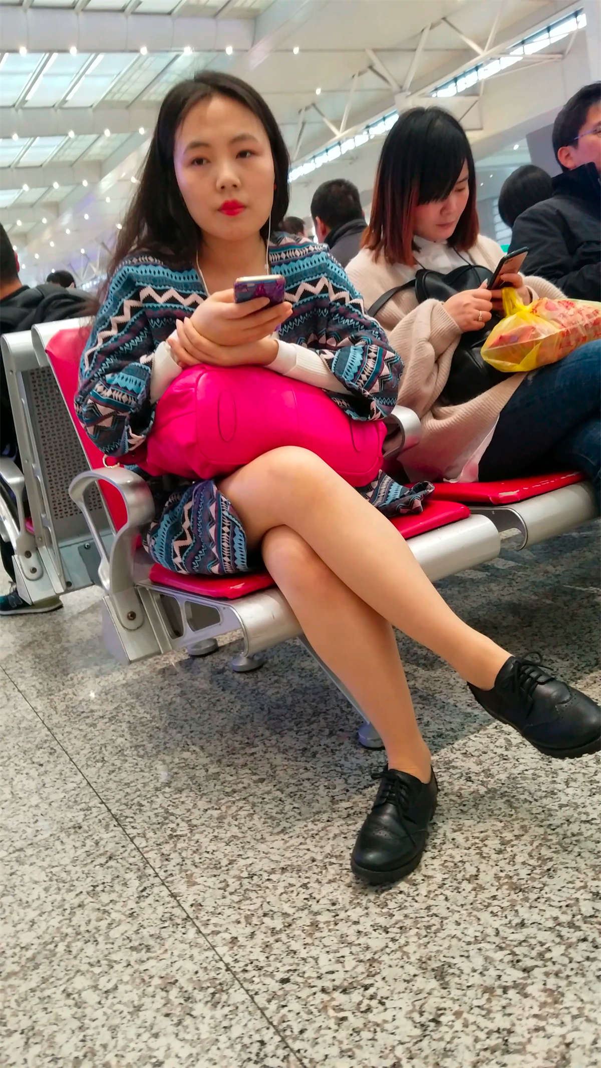 短裙漂亮少妇