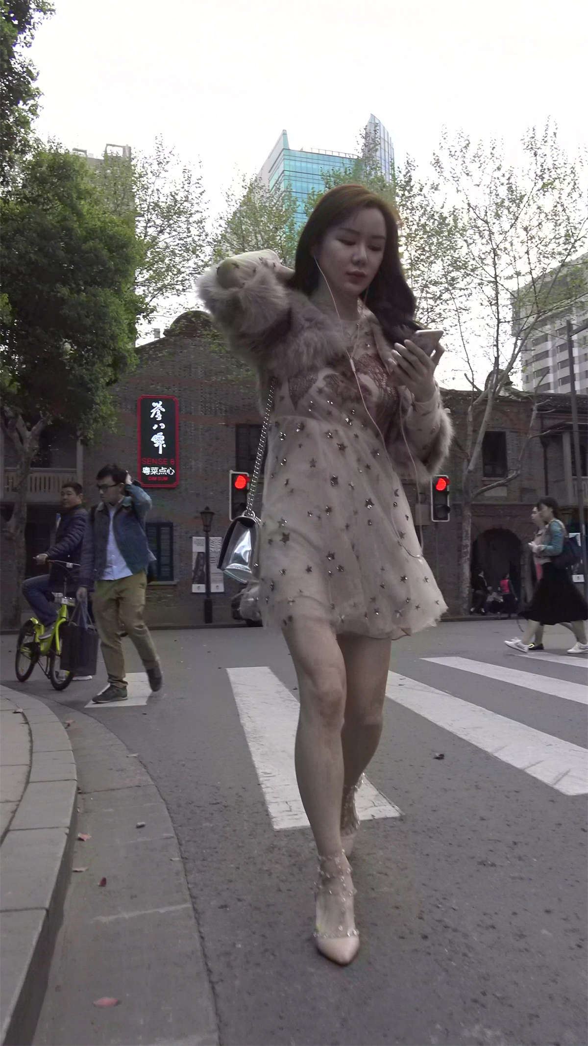 网红爆款高跟鞋连衣裙美女
