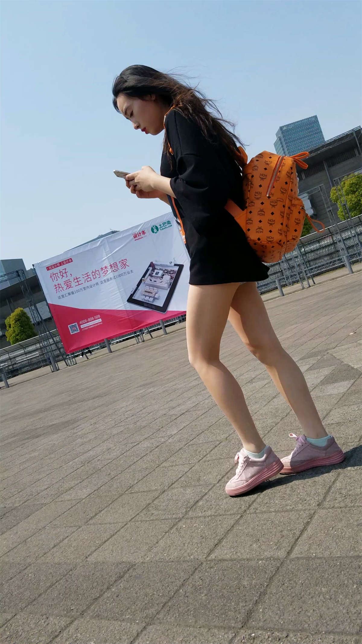 看气质应该是模特