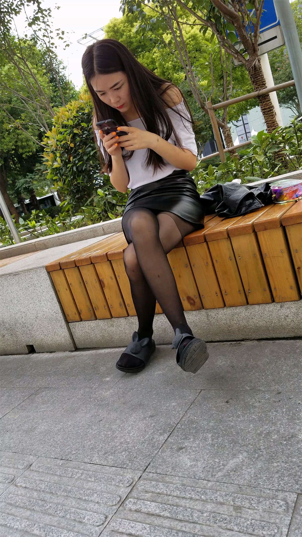 性感的黑丝大美女