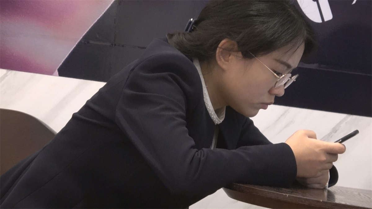 禁片黑丝袜高跟鞋美脚