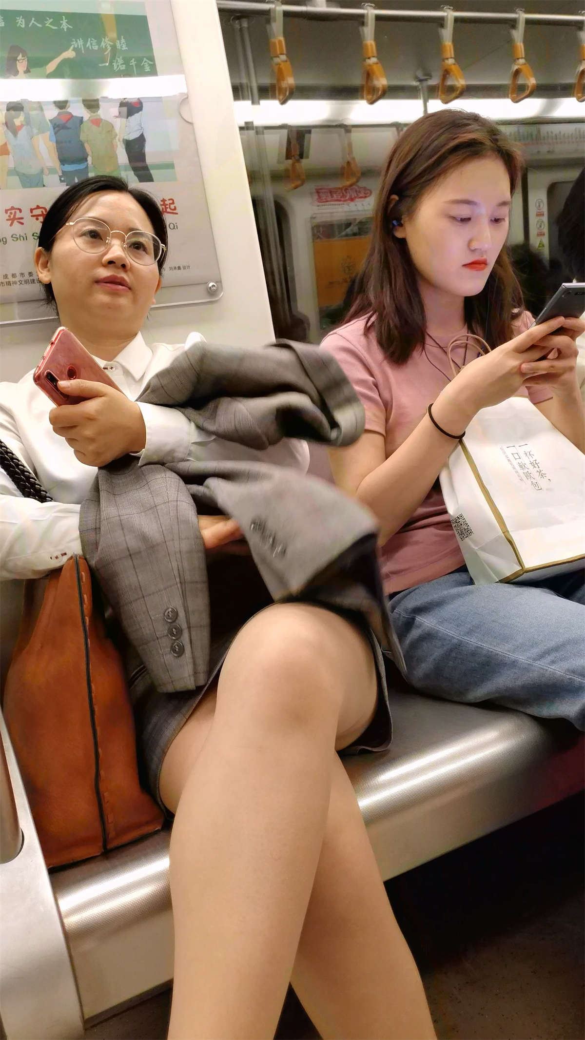 成熟风韵高跟女