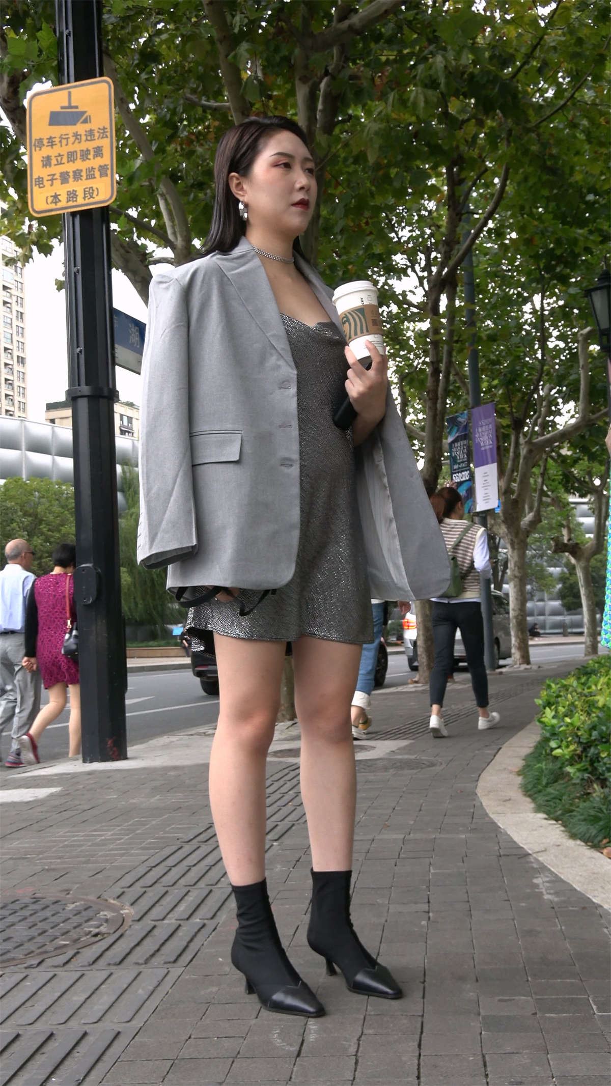 性感长腿时尚御姐型美女