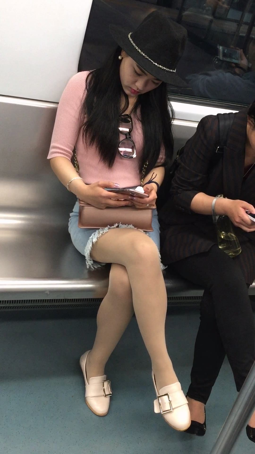 漂亮街拍肉丝MM