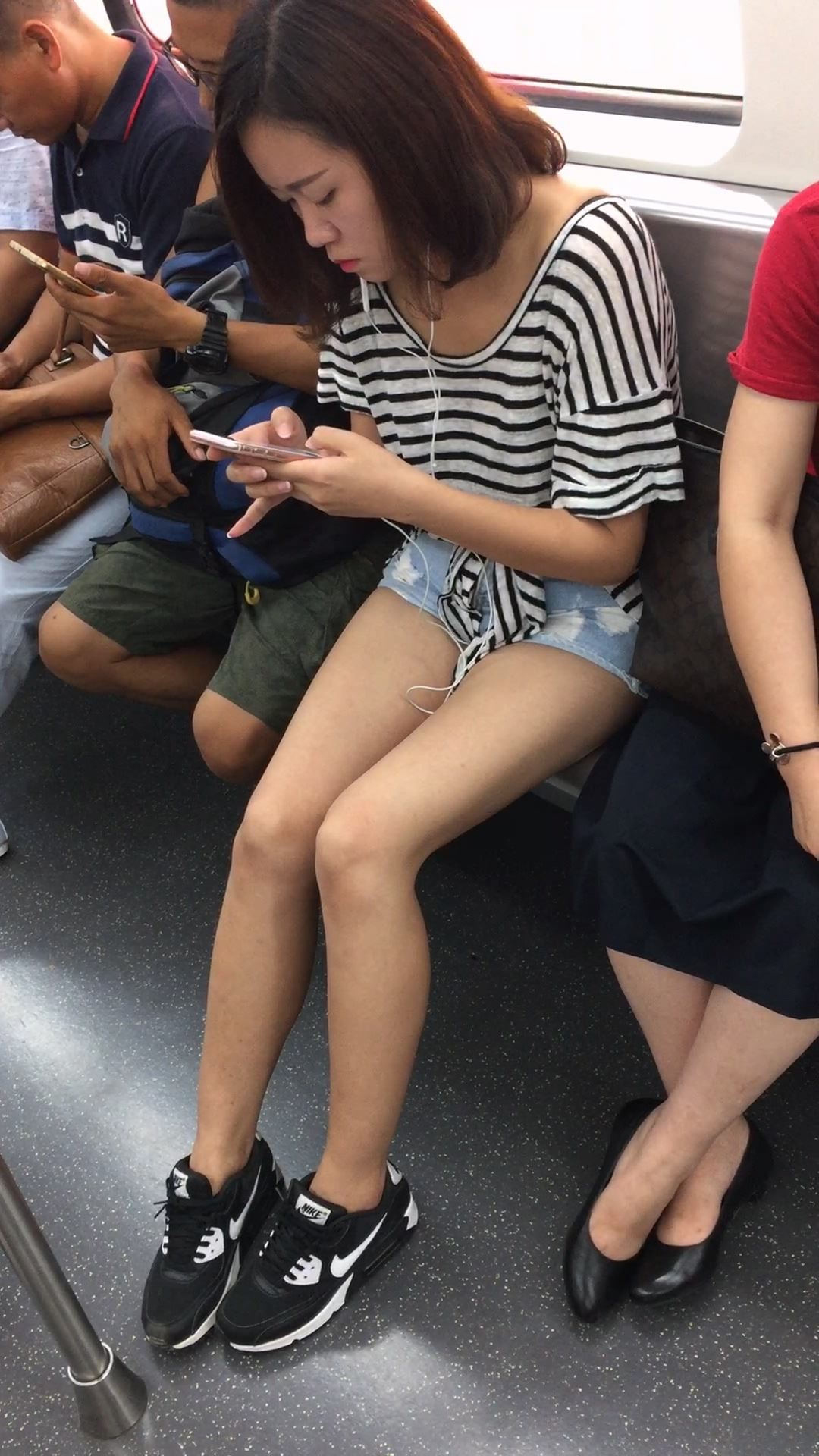 漂亮街拍长腿MM
