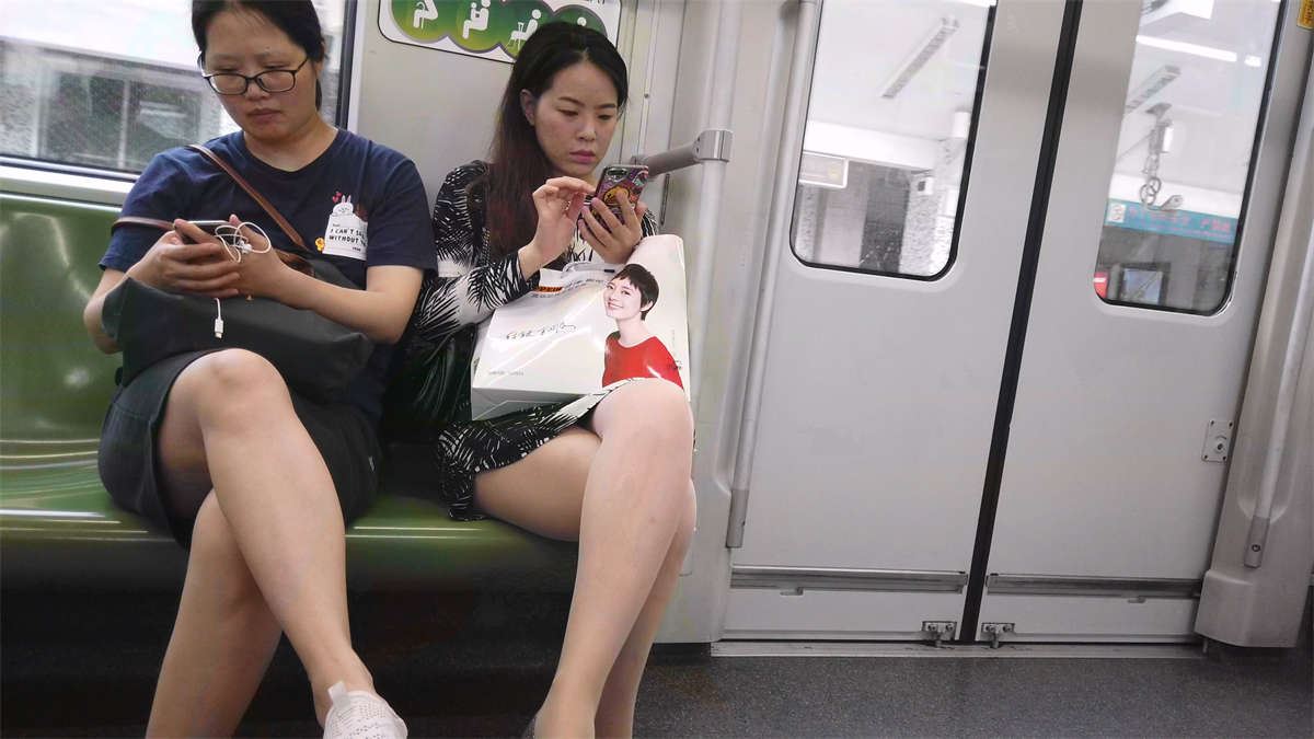 风韵知性丝袜极品美腿