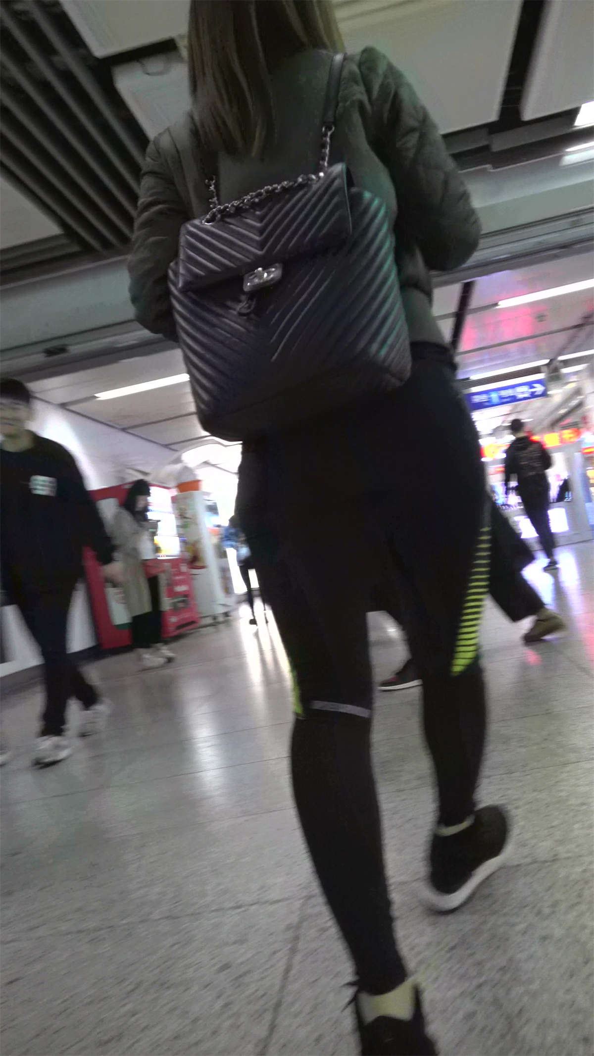 超级紧身运动裤美颜漂亮美女姐姐