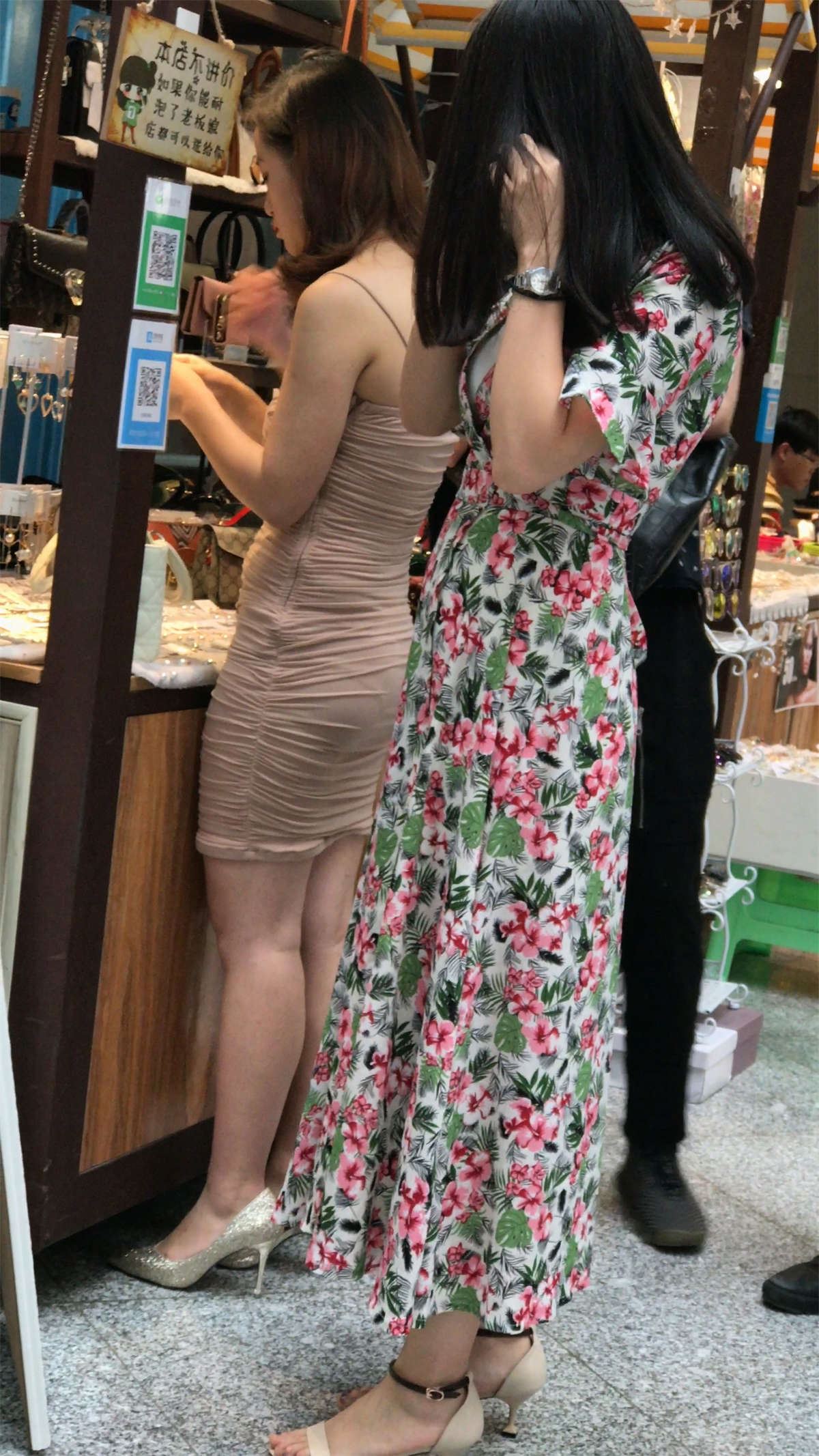 性感包臀裙极品高跟美女
