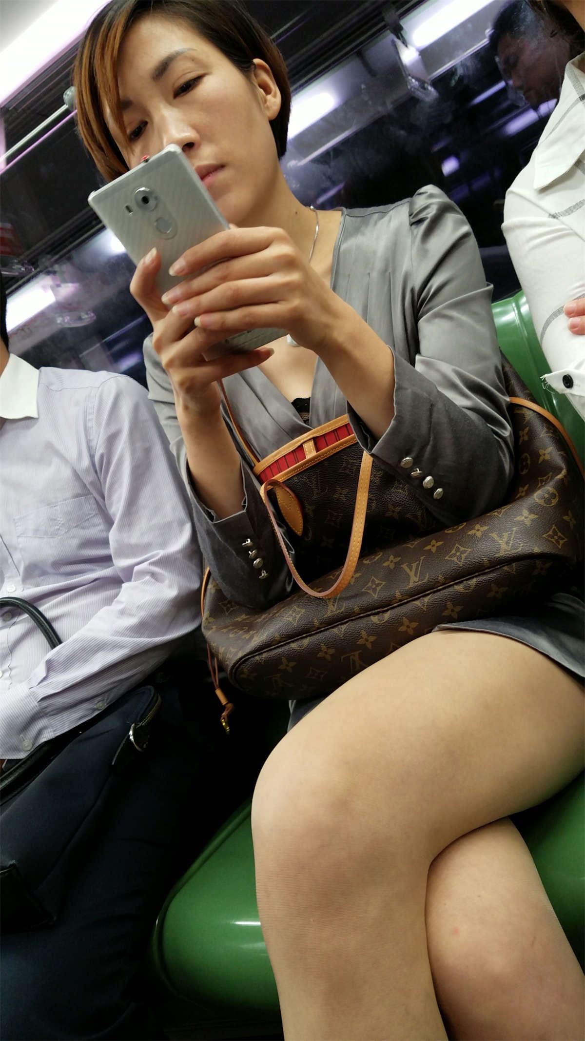 超薄肉丝浅色高跟