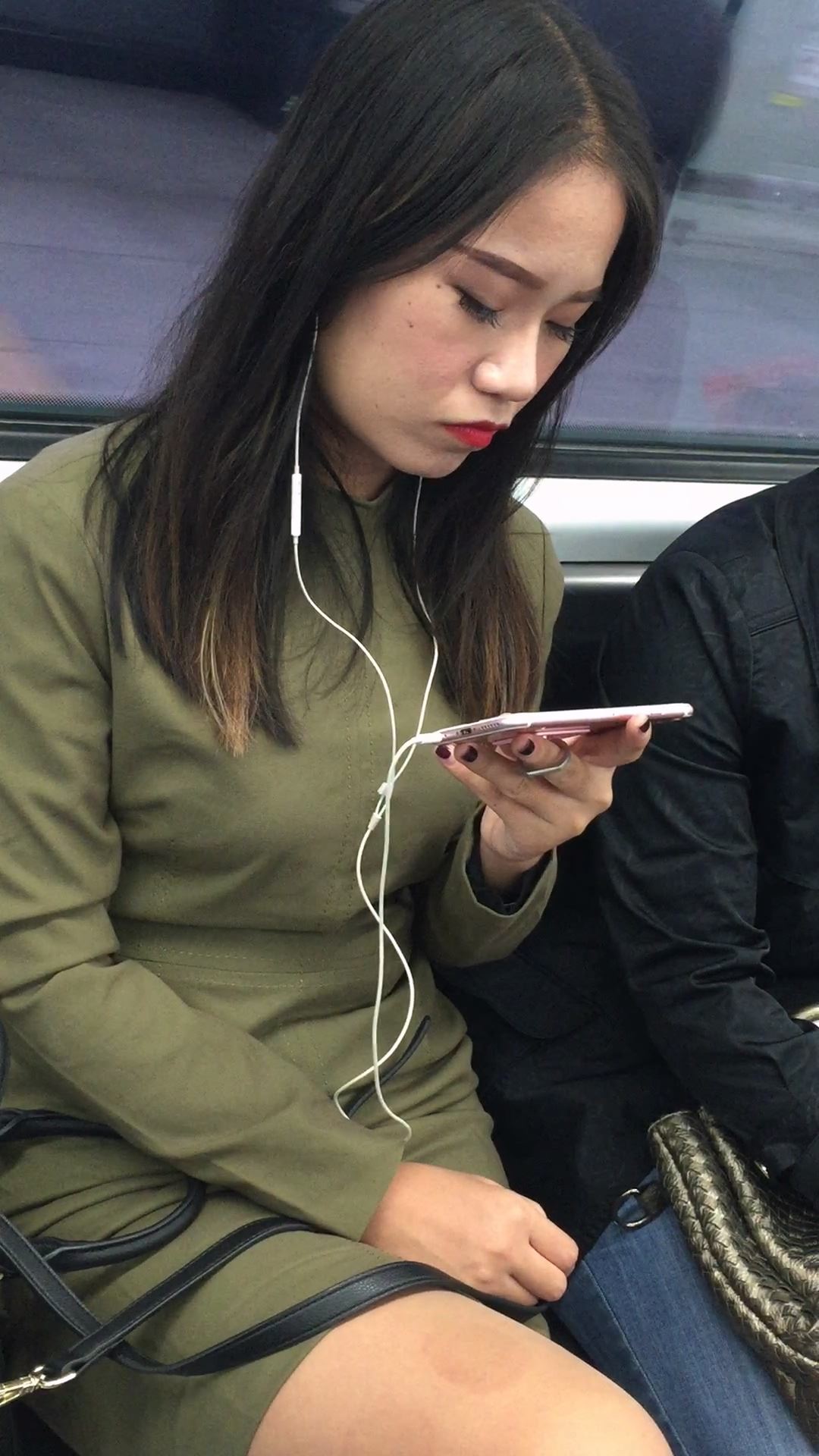 街拍肉丝黑高MM