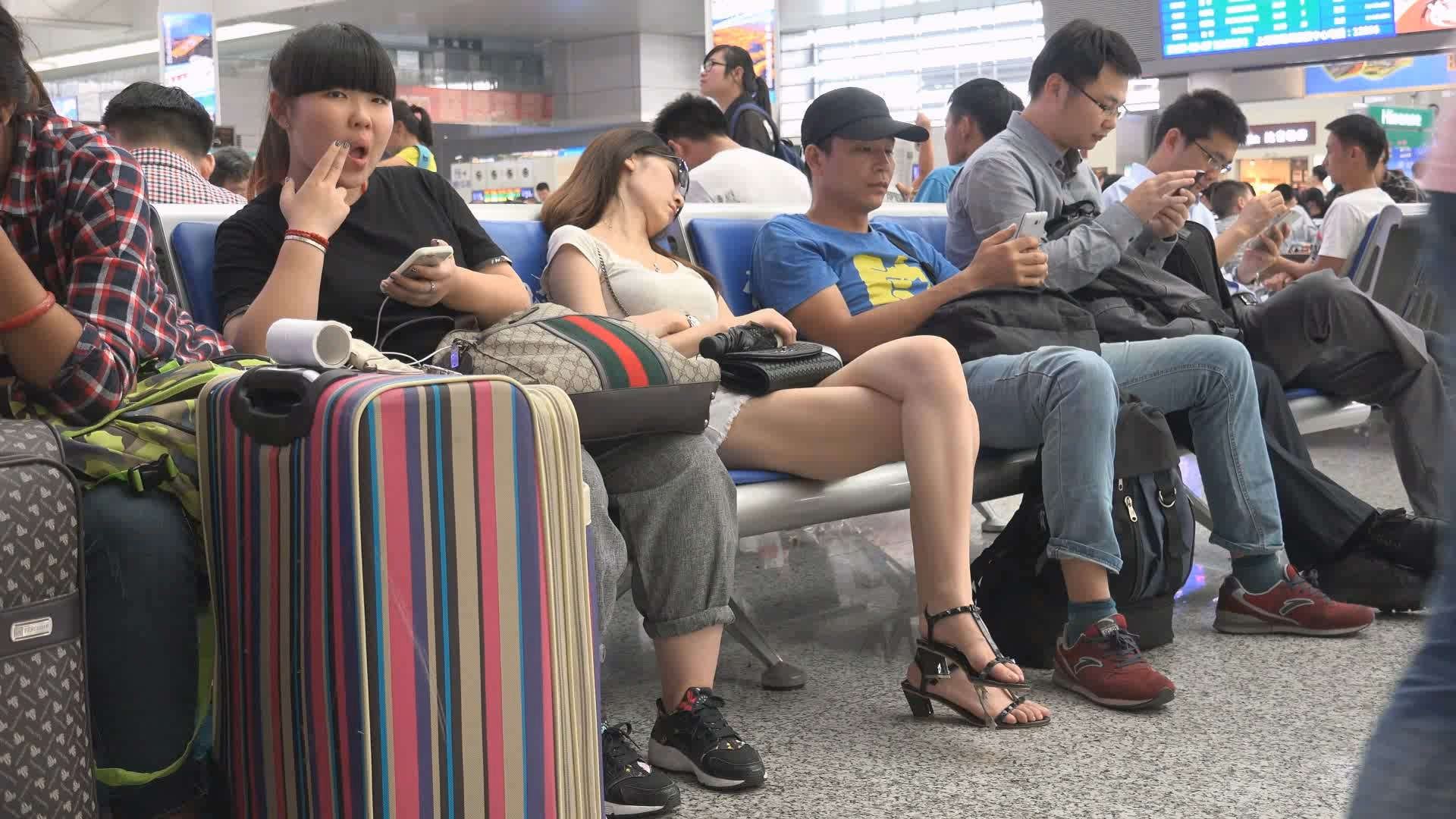 美足凉高跟美腿姐姐