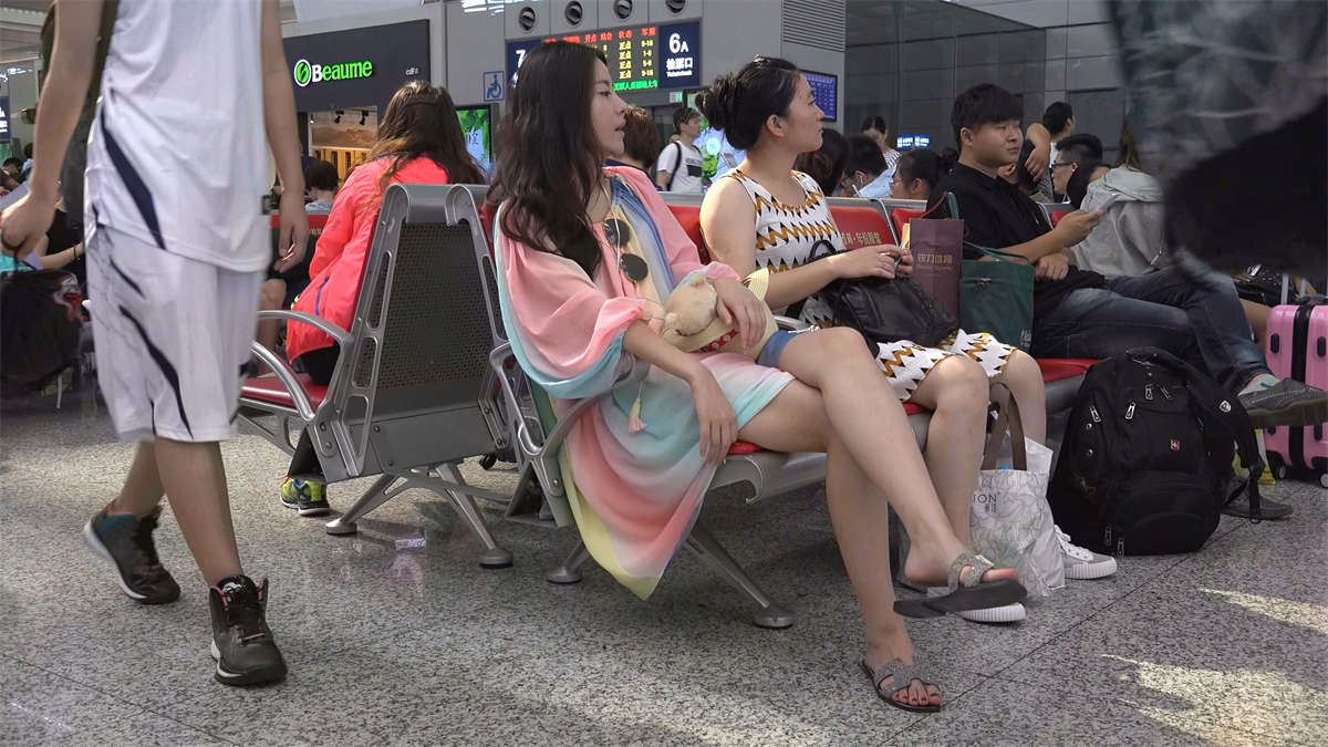 美少女联合出动，同型美足同款凉拖第2期