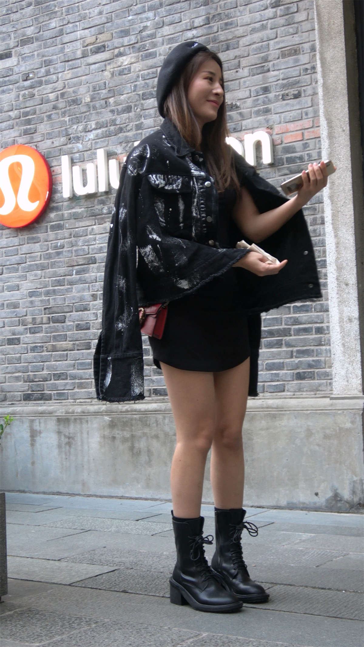 时尚包臀裙性感美女