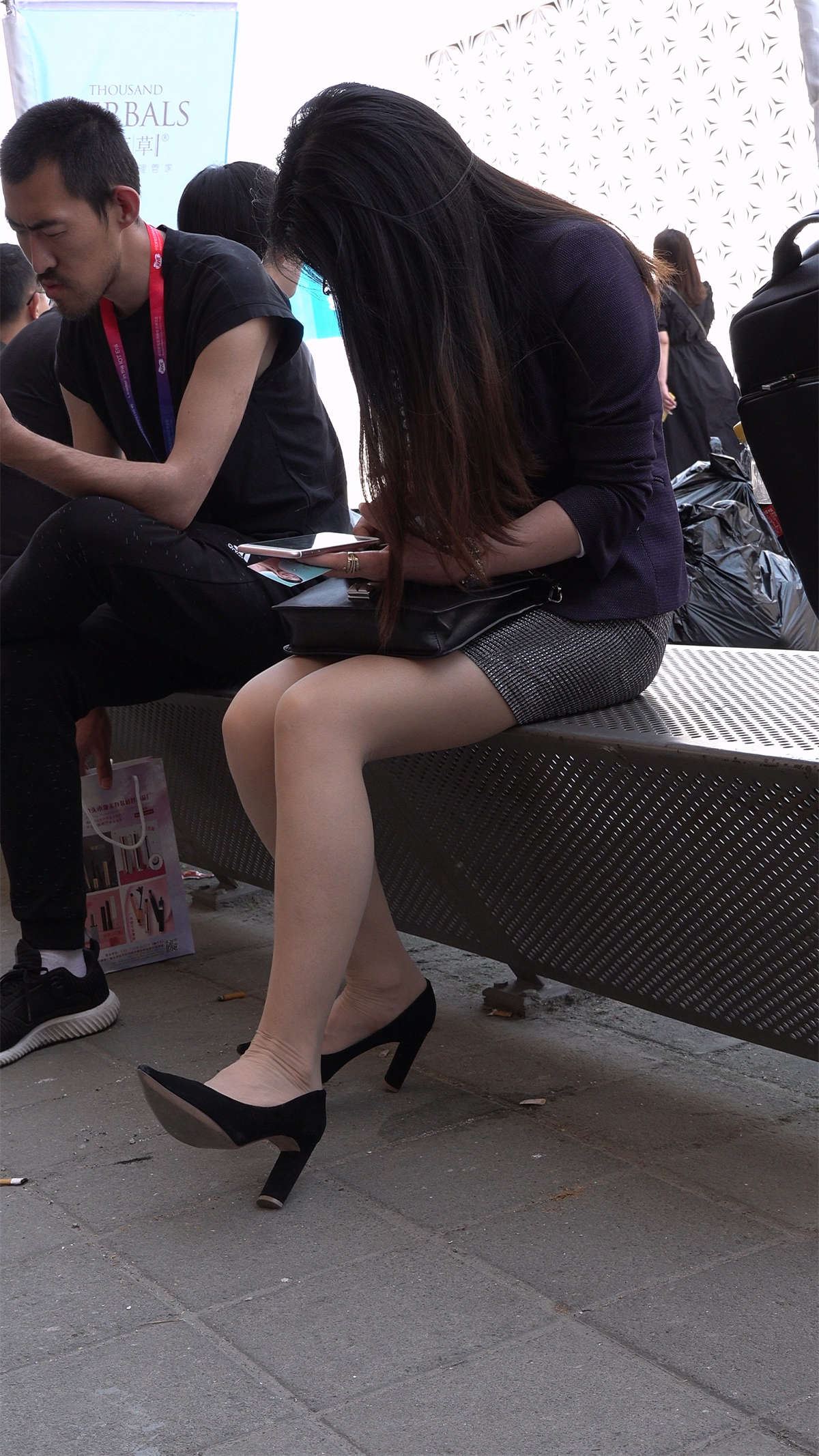 黑色高跟肉色丝袜展会美女OL