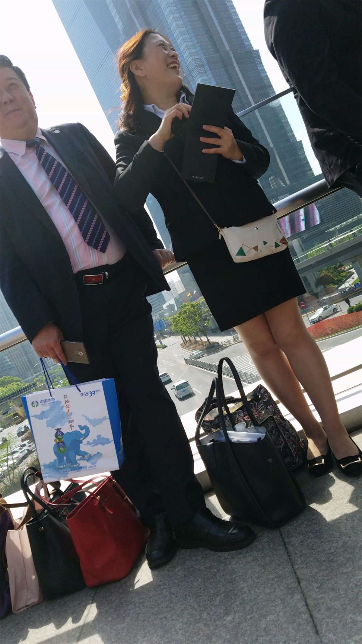 黑色短裙制服肉丝高跟