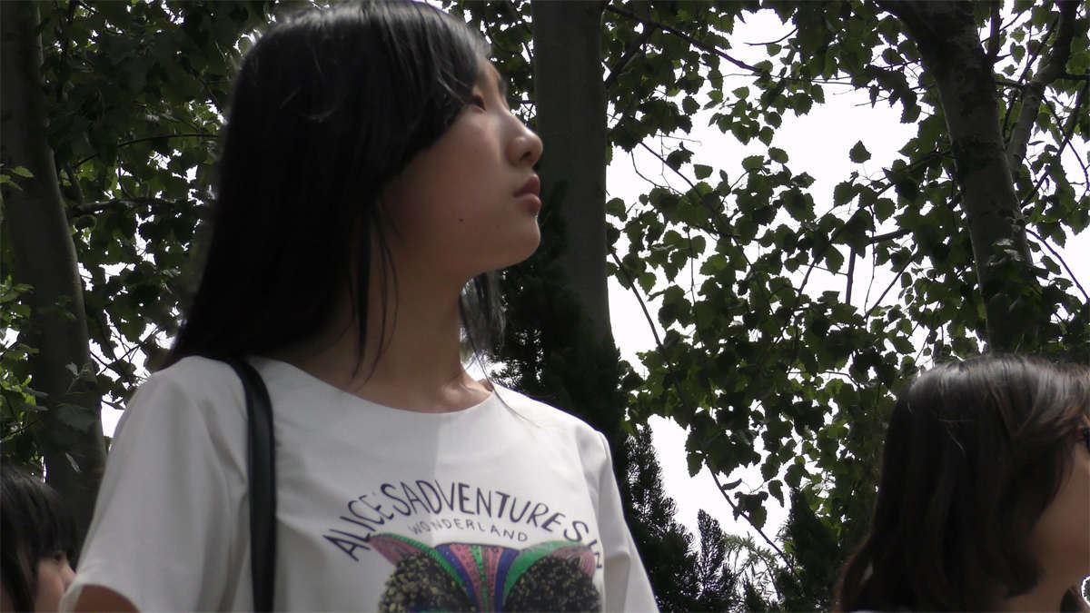 刚入大学的美眉