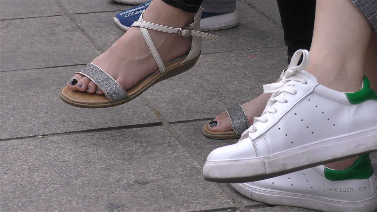 秀气美女