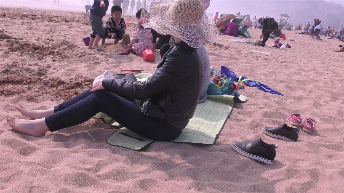 沙滩上的美女