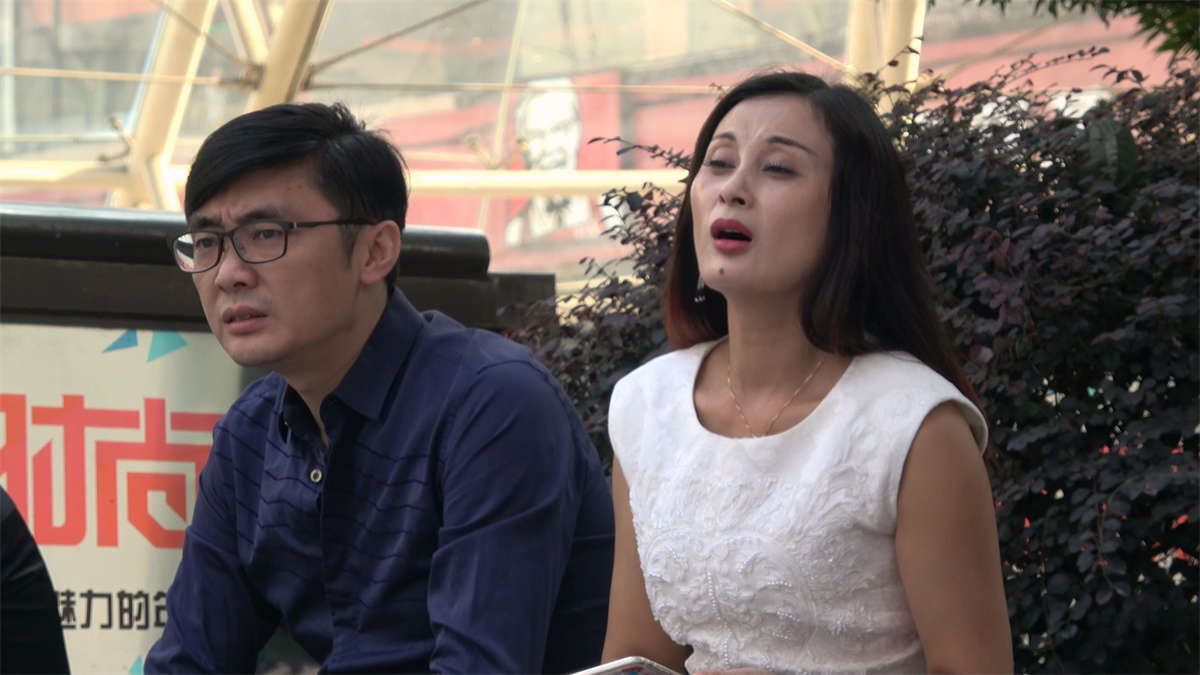 鱼嘴高跟鞋丝袜少妇