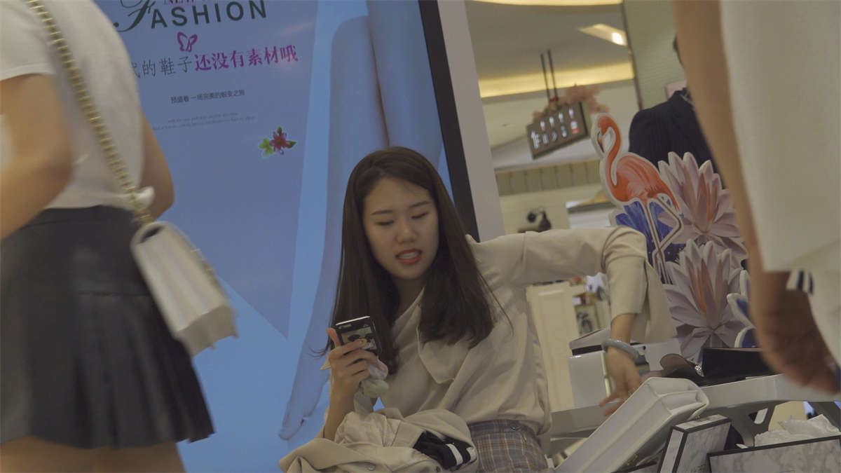 极品美脚诱惑你的眼球