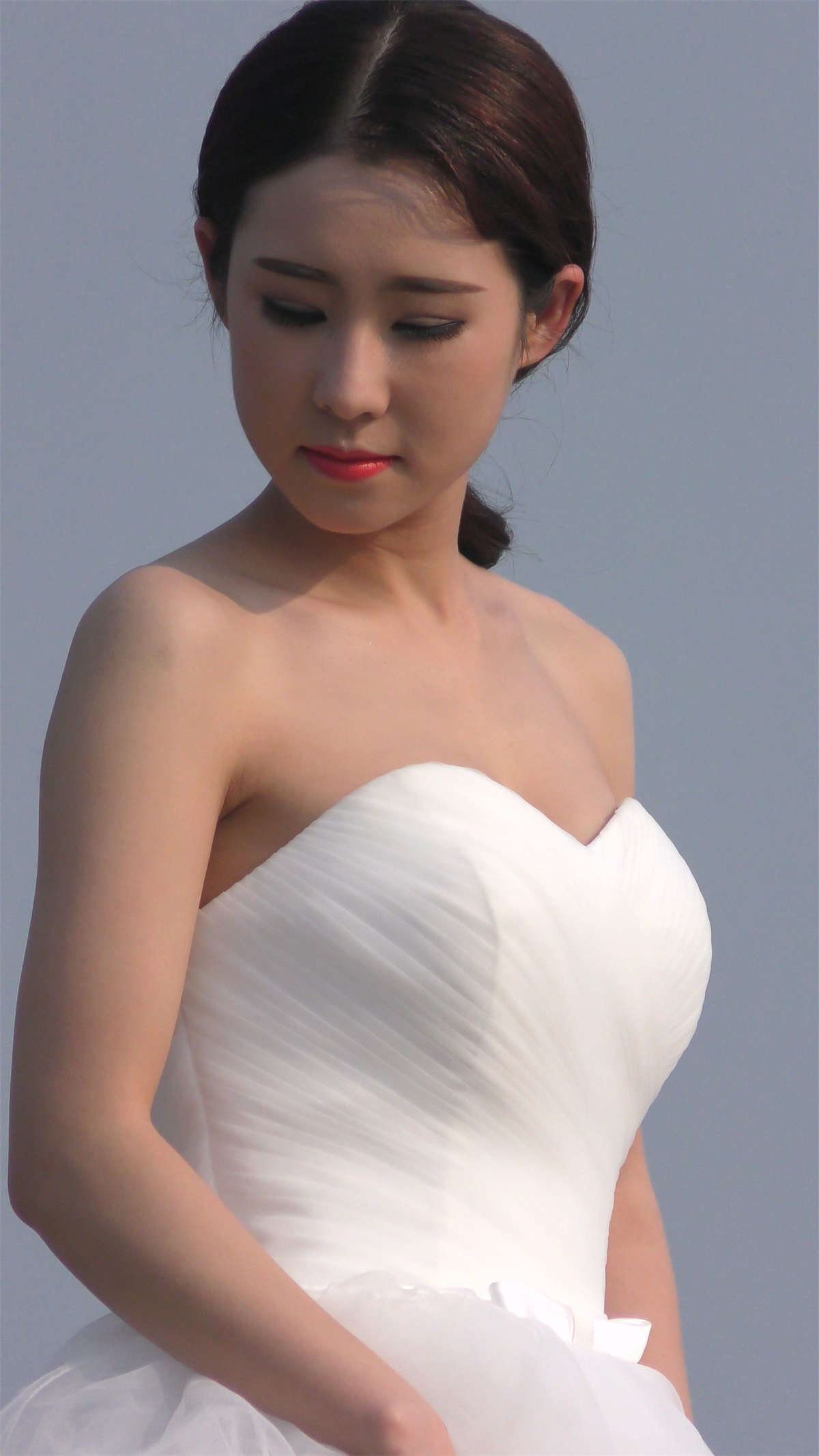 洁白婚纱美丽新娘