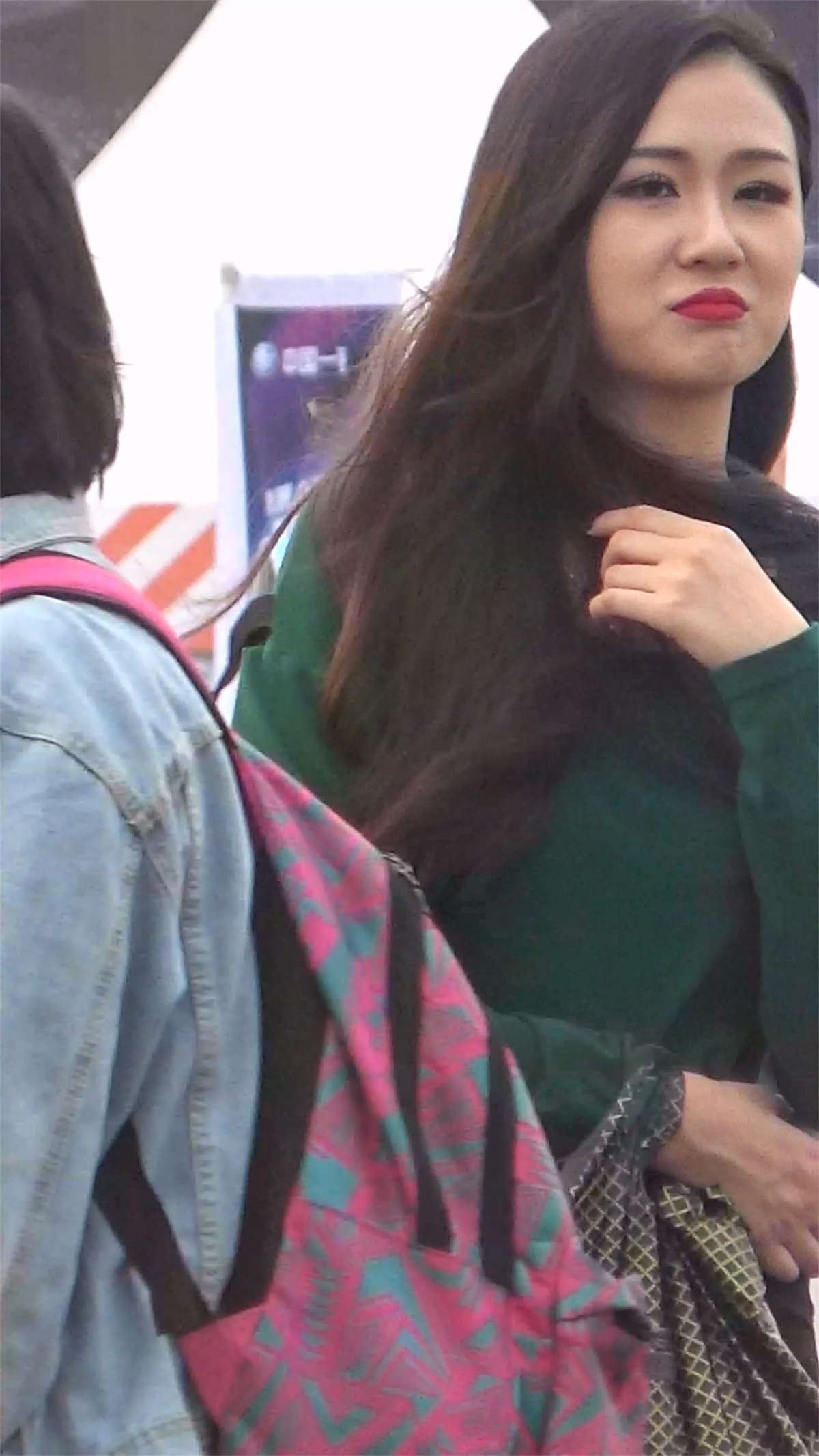 小清新黑色紧身裤漂亮小姐姐
