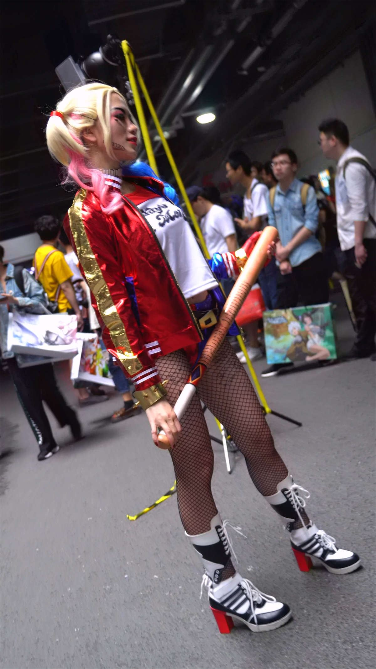 大眼网袜洋妞cosplay