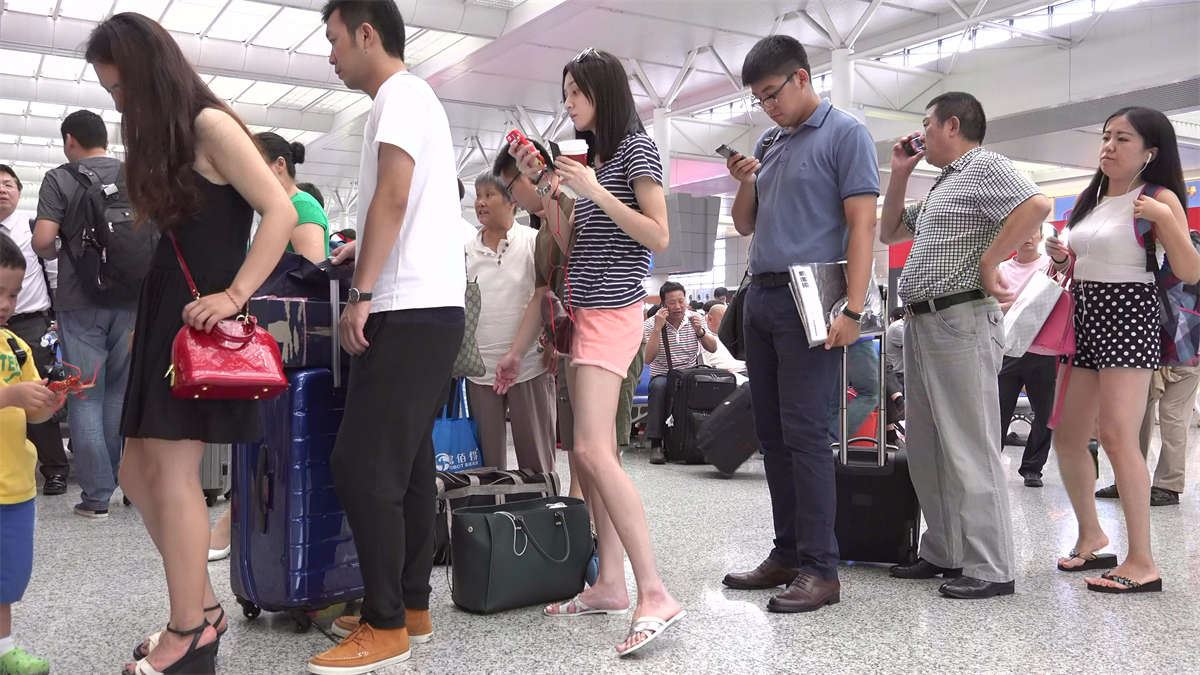 迎新春：长身美女的纤长美足