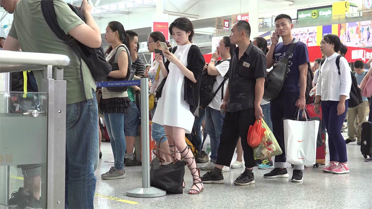 少女无跟站足，视其他长趾嫩足皆为浮云