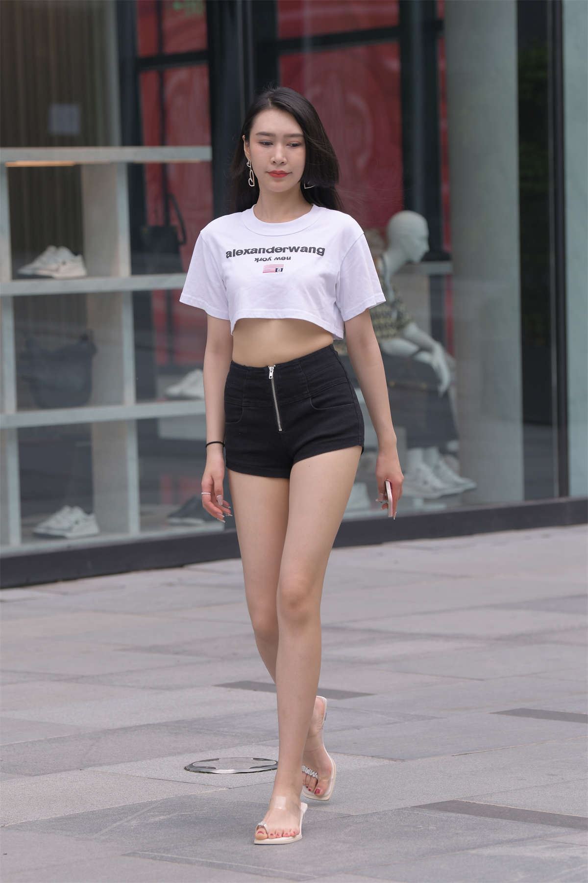一只麋鹿摄影作品 黑色热裤美腿美女
