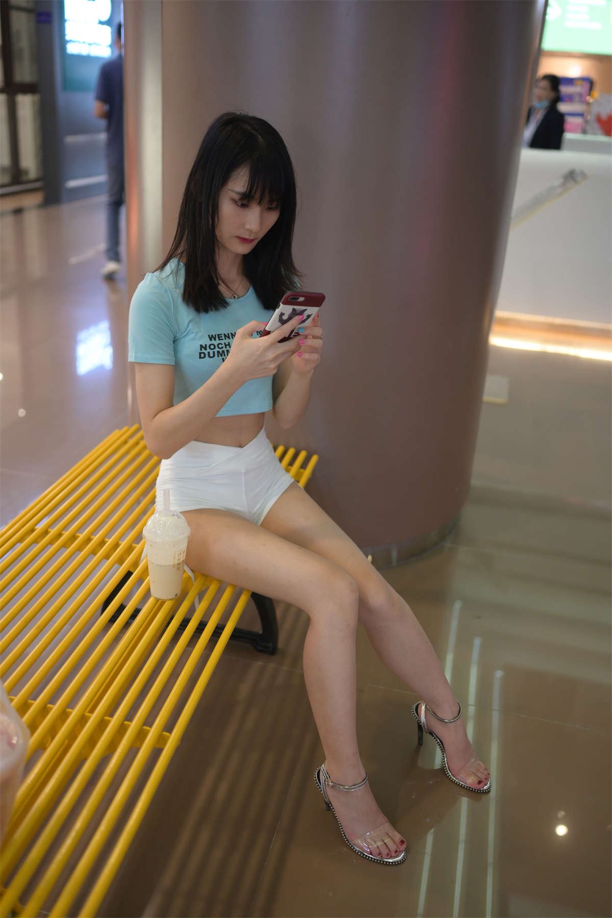 慕容笙模拍作品 小青白色热裤