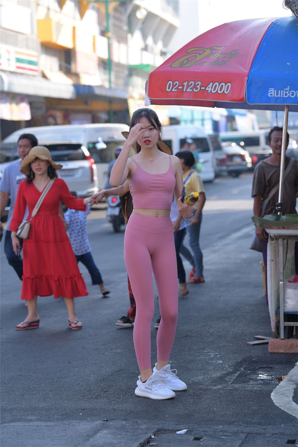 红石摄影作品 粉色瑜伽裤美眉