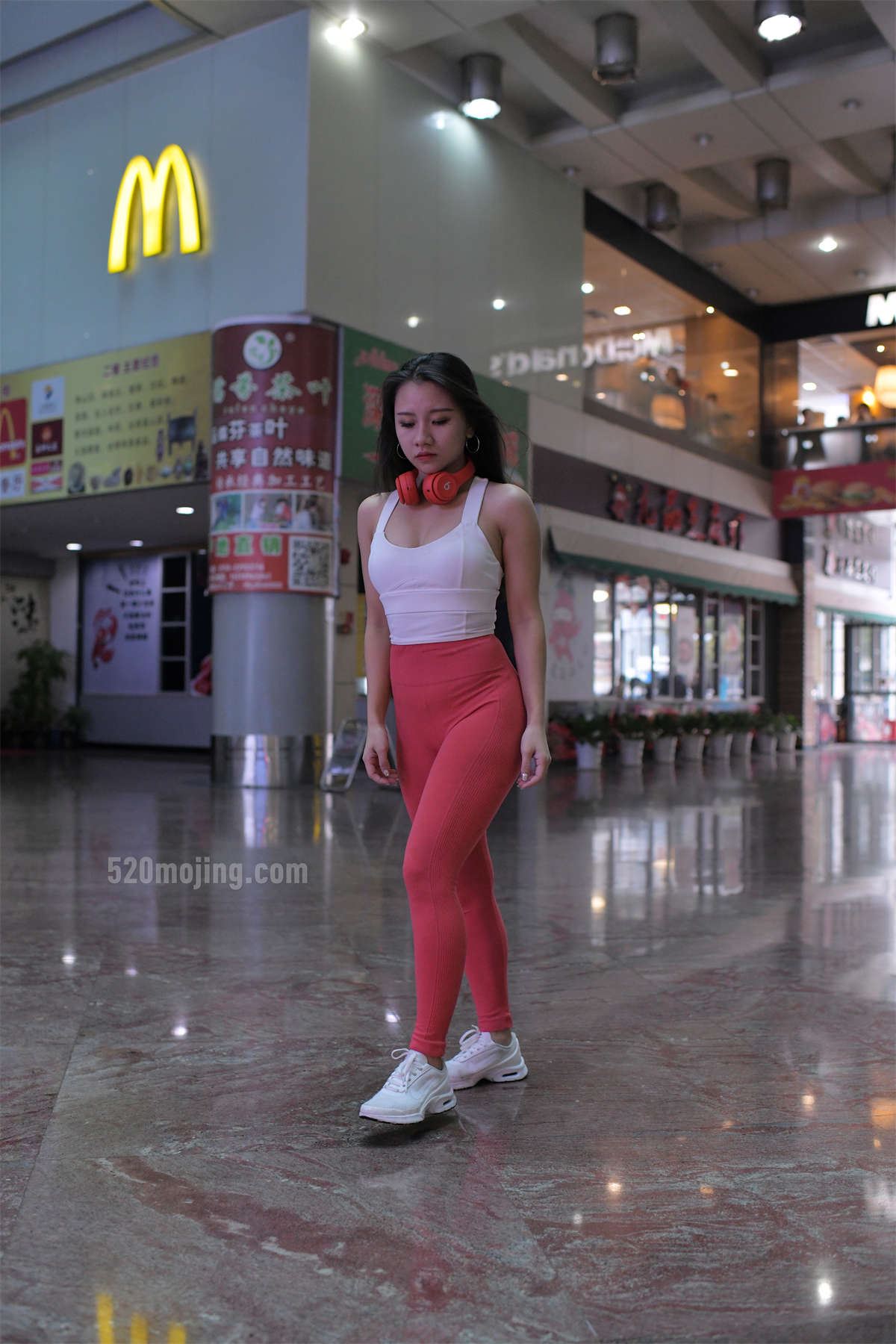 高清紧身美女高清图集